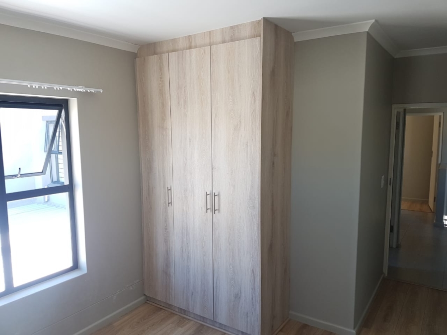 To Let 3 Bedroom Property for Rent in Parklands North Western Cape